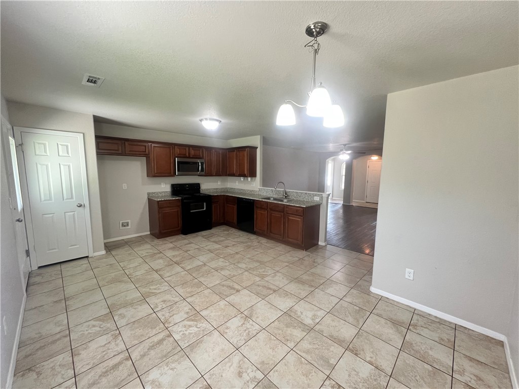 Sundowner Sub Ph 3 - Residential Lease