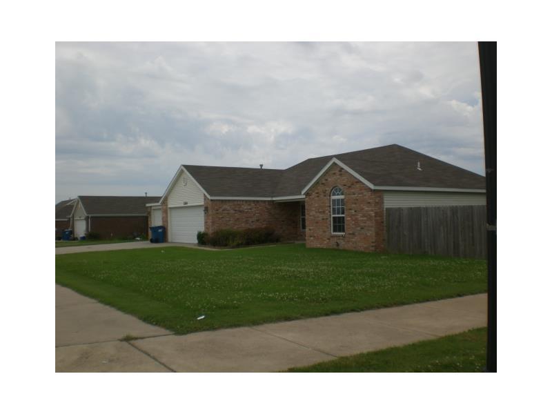 ALL BRICK HOME! 3 Bdr. 2 full baths, gas log fireplace, breakfast bar, AND A 3 CAR ATTACHED GARAGE!  Large backyard with privacy fence. On the corner with quick access to everywhere.,HUD homes sold "AS IS" www.mmrem.com  www.hudhomestore.com Case # 031-367475