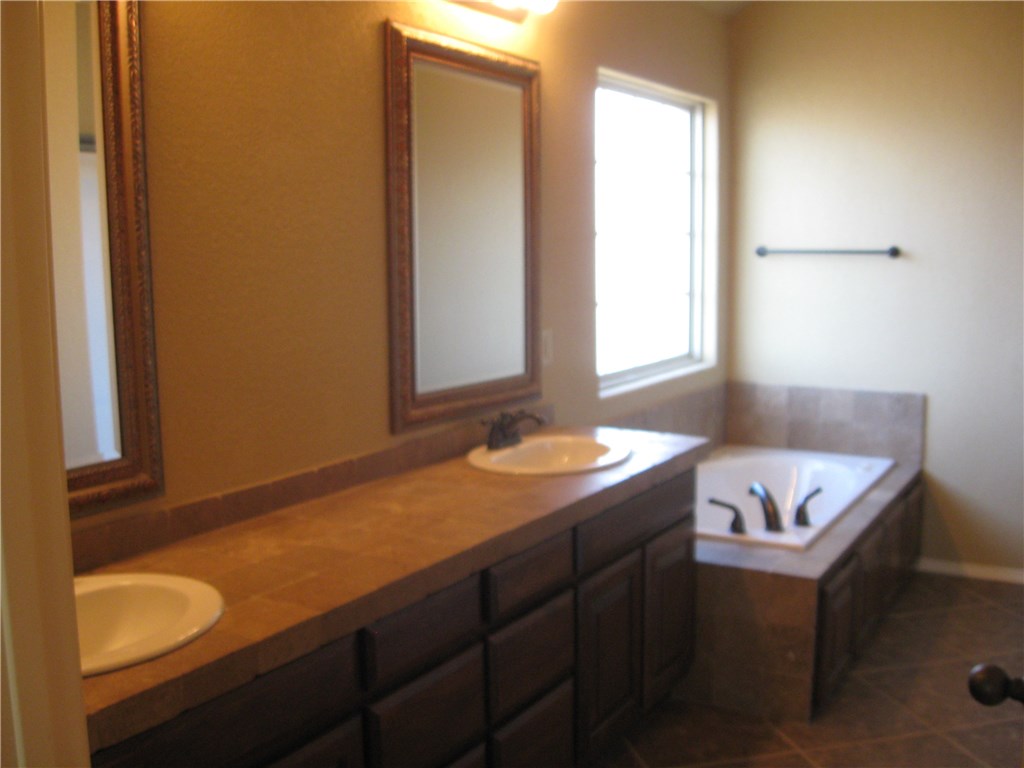 Sienna Estates - Residential Lease