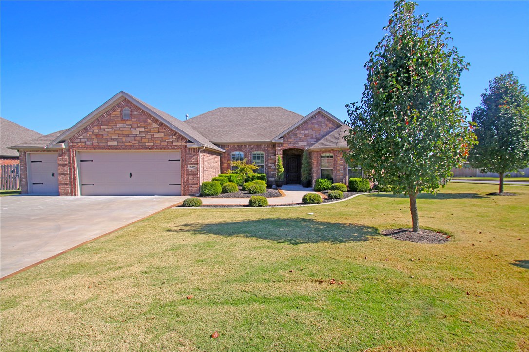 Dream home, move in ready, crown molding, recessed/mood lighting, walk in closets, bay window, custom kitchen with pull outs, central vac, stone patio and screened  in porch!