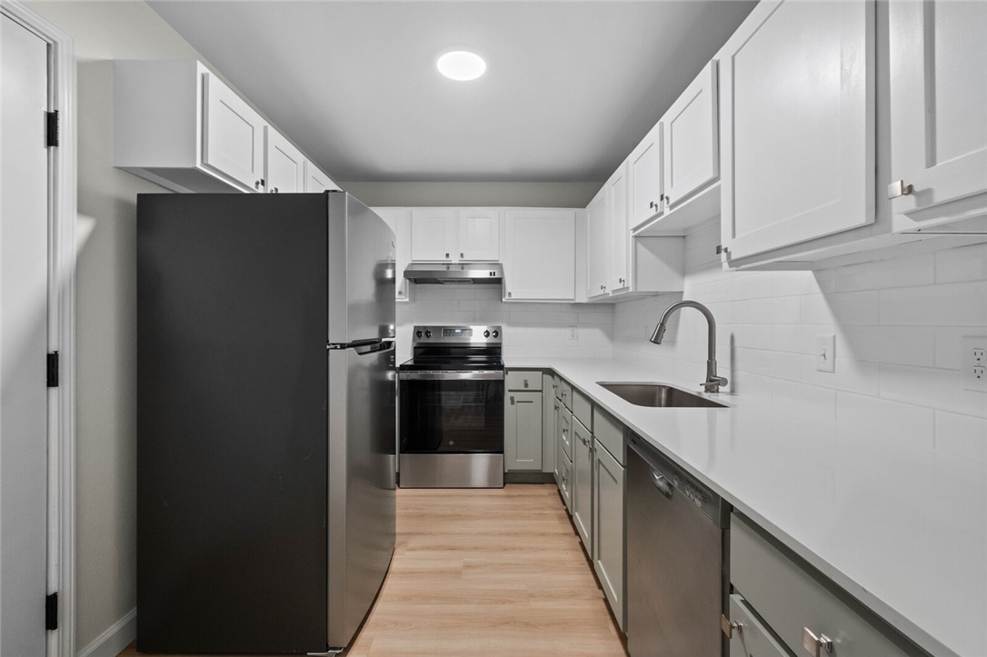 Royal Oaks Estates - Residential Lease