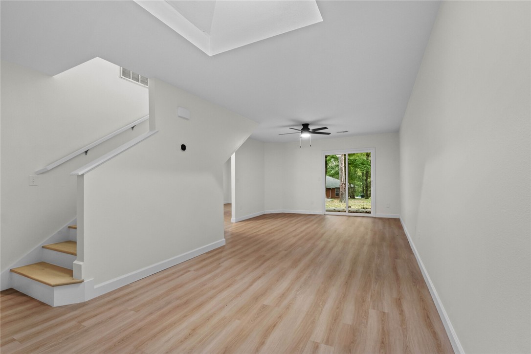 Royal Oaks Estates - Residential Lease