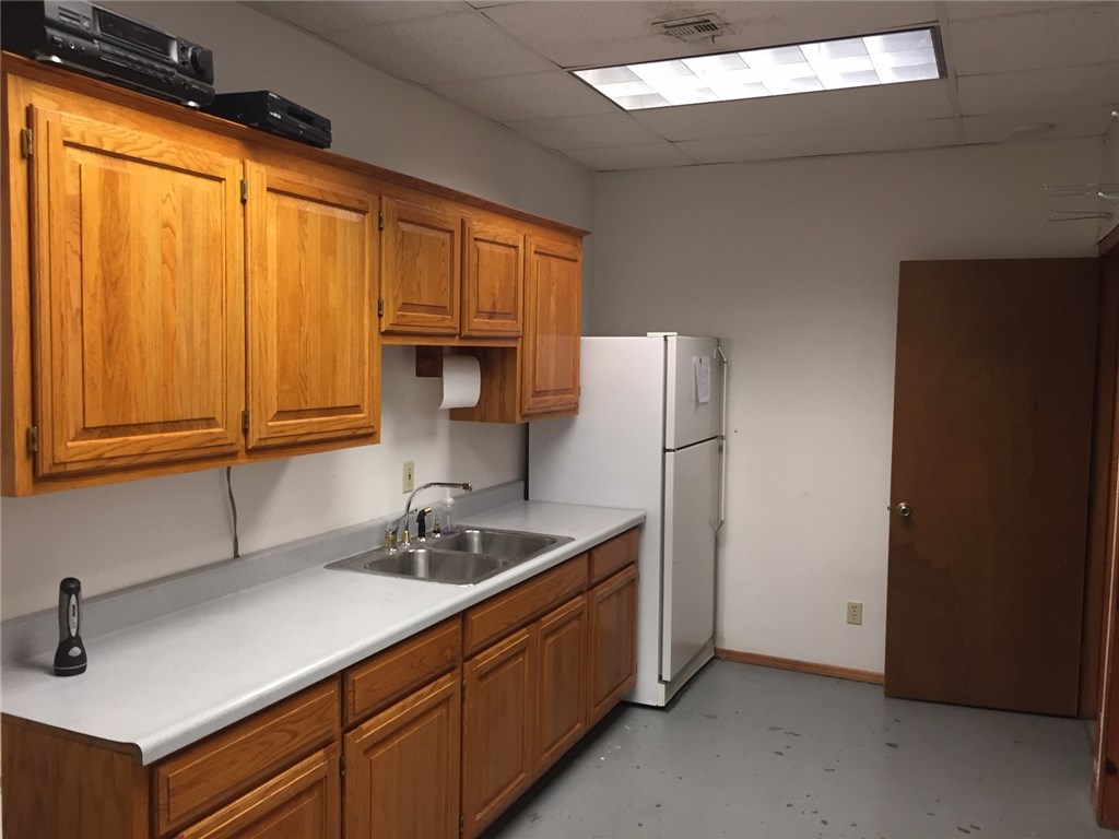 Smartts Add-Bentonville - Commercial Lease