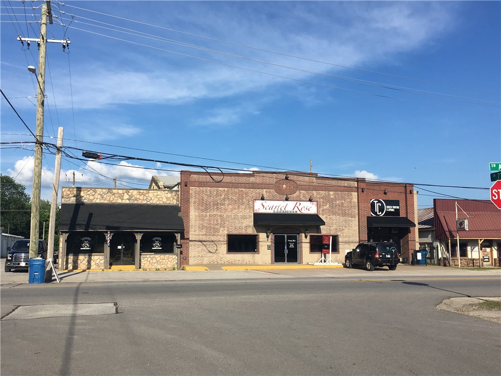 Smartts Add-Bentonville - Commercial Lease