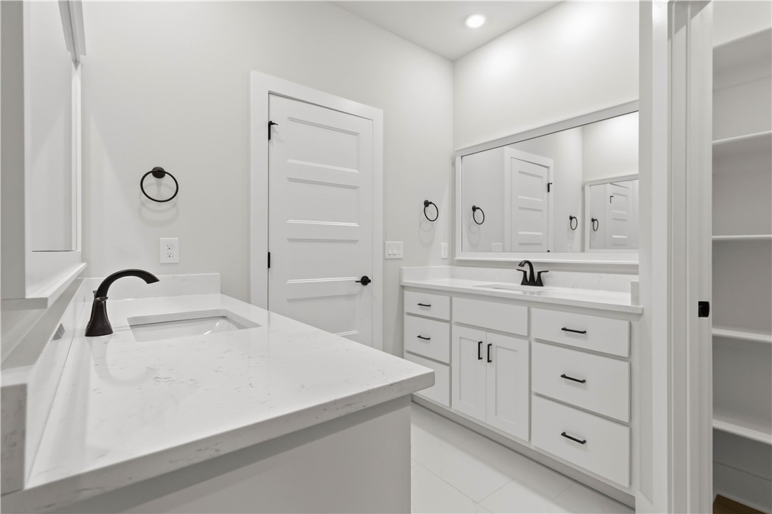Paradise Park - Residential Lease