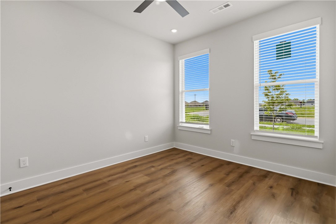 Paradise Park - Residential Lease