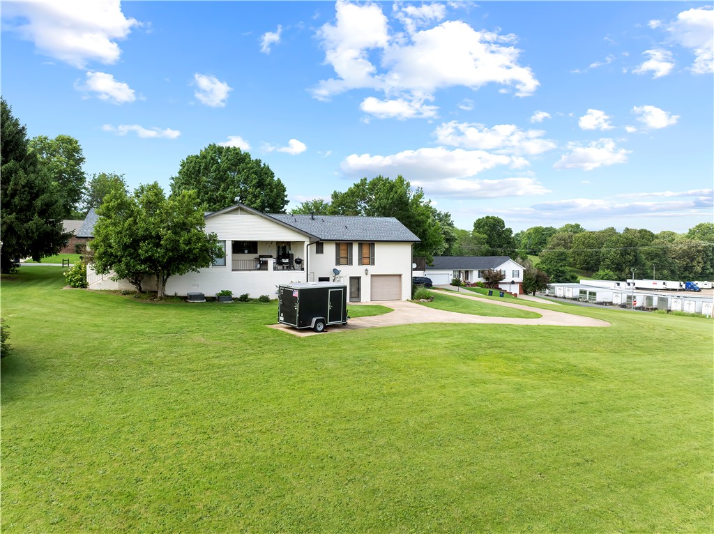 Cottonwood Estate West - Residential