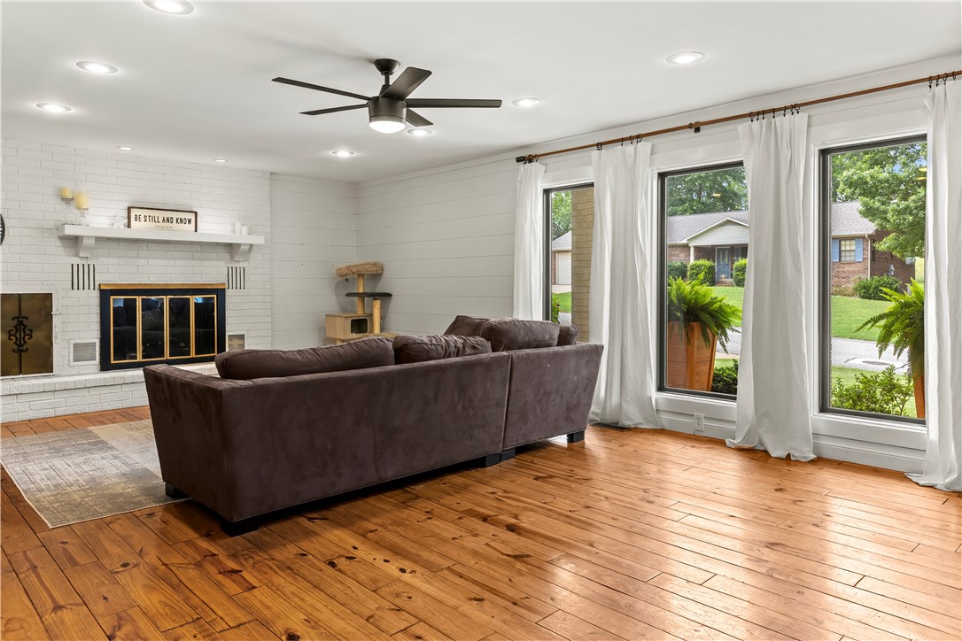 Cottonwood Estate West - Residential