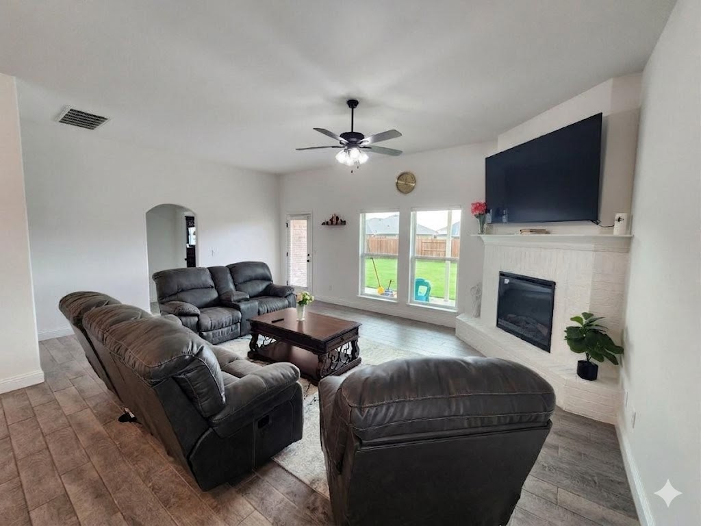 Pines Ph III, The Centerton - Residential