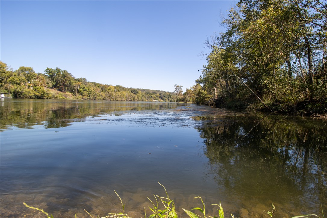 White River Valley - Land