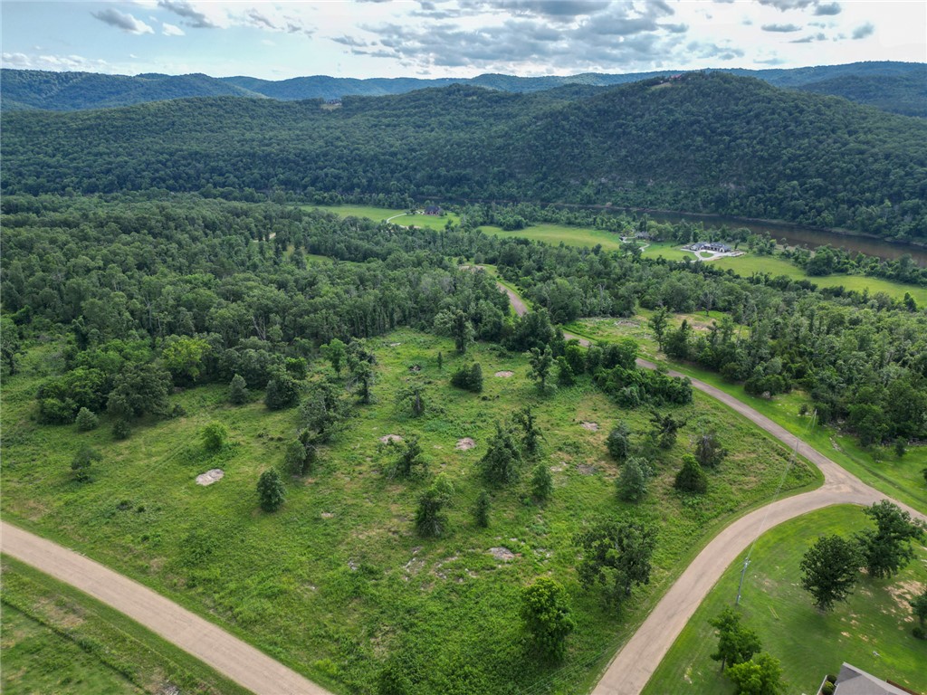 White River Valley - Land