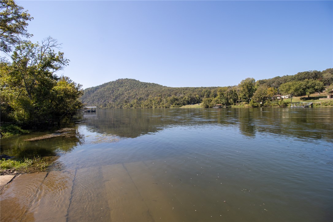 White River Valley - Land