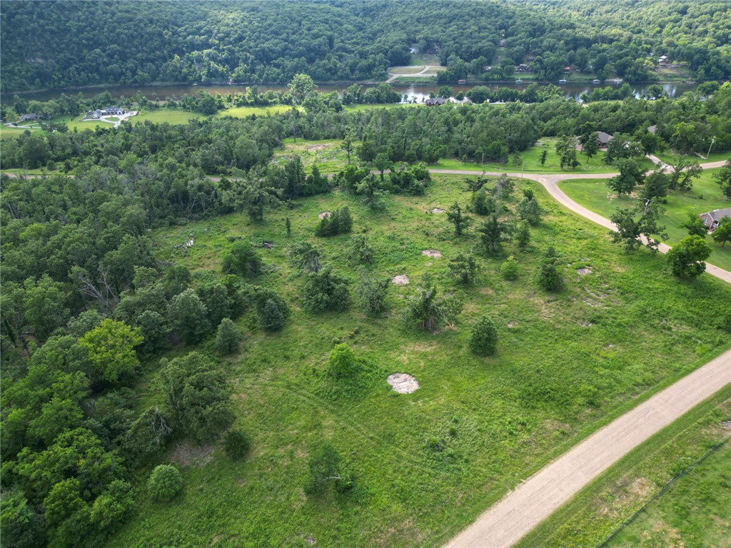 White River Valley - Land