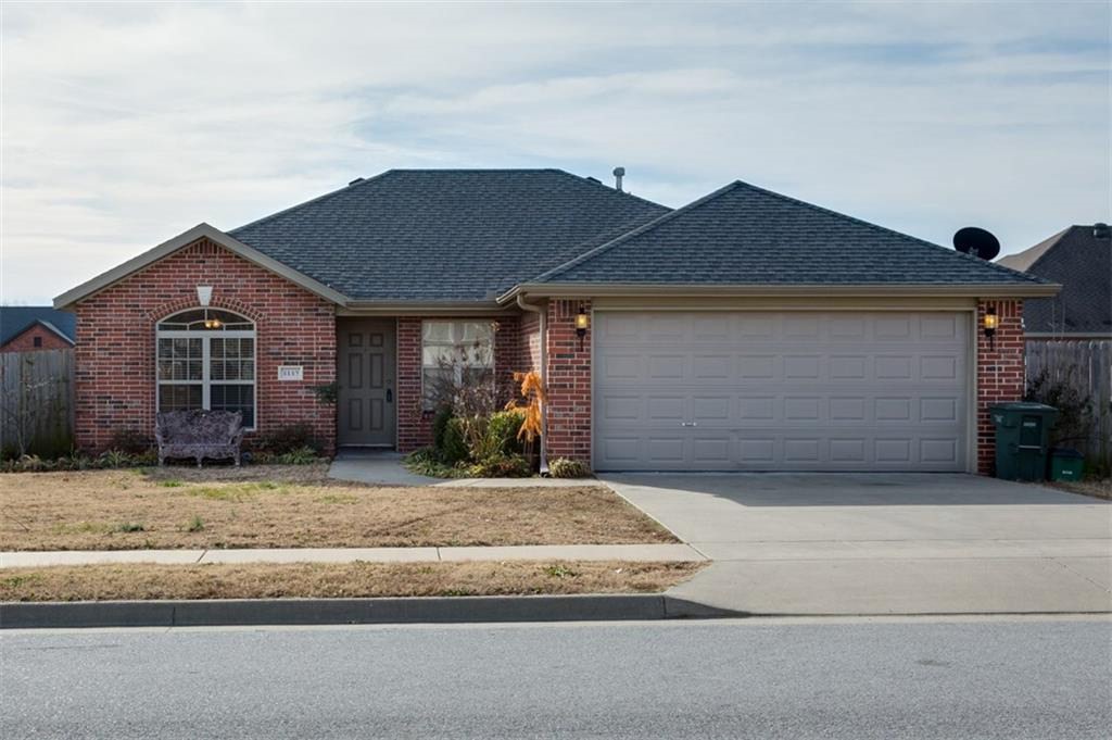 Nice home in West Fayetteville. Home features 3 bedrooms, 2 bathrooms, gas log fireplace in living room, granite countertops, his & her closets in master bath, fenced in yard, and all appliances.
