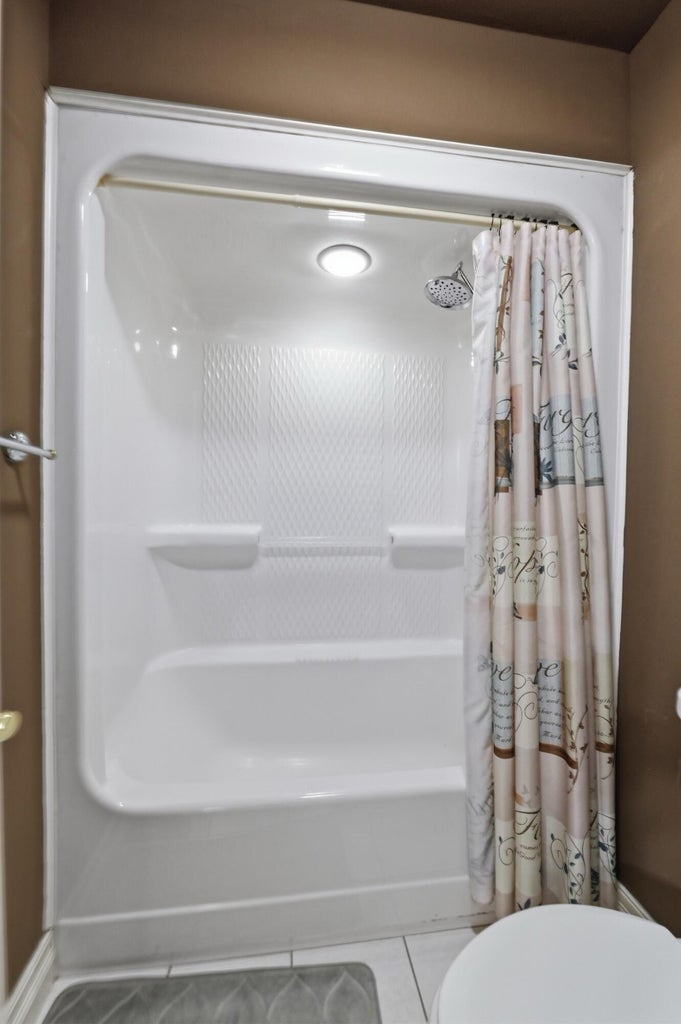 Thornbury Sub Ph I Springdale - Residential