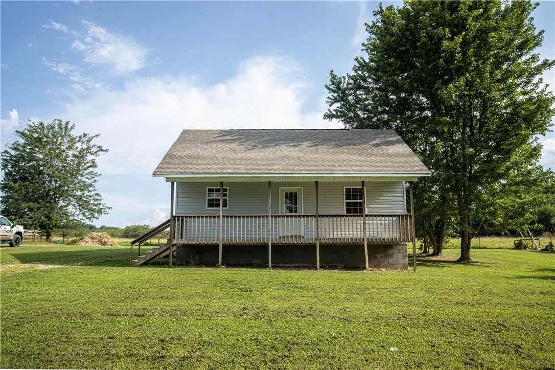 Charming Move-In Ready Cottage Near the Buffalo National River

Don't miss this beautifully maintained 2-bedroom, 1-bath cottage featuring an open floor plan that creates a bright and inviting living space. This well-built home is move-in ready and offers an impressive attic with abundant storage.

Recent updates include a 2-year-old roof and 5-year-old HVAC system, giving you added peace of mind.

Conveniently located near shopping, dining, schools, and just minutes from the Buffalo National River, this property is an excellent option as a primary residence, weekend getaway, or short-term rental.

A great home in a fantastic location—schedule your showing today!