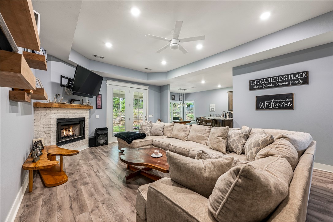 Elkins Outlots - Residential