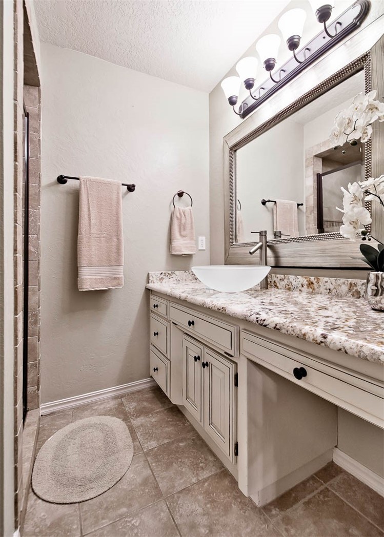 Pinnacle Town Homes Rogers - Residential Lease