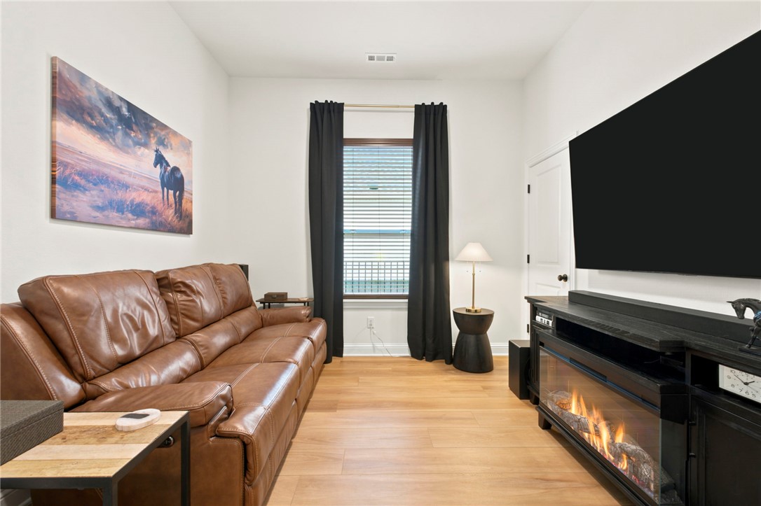 COTTAGES AT THE PARK PH III-SPRINGDALE - Residential
