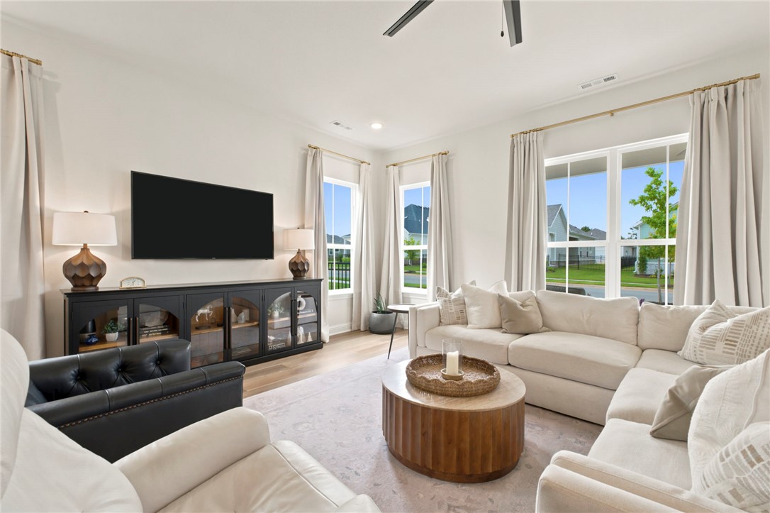 COTTAGES AT THE PARK PH III-SPRINGDALE - Residential