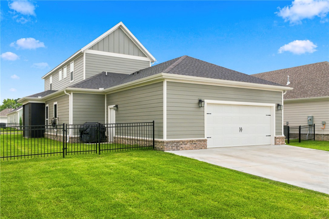 COTTAGES AT THE PARK PH III-SPRINGDALE - Residential