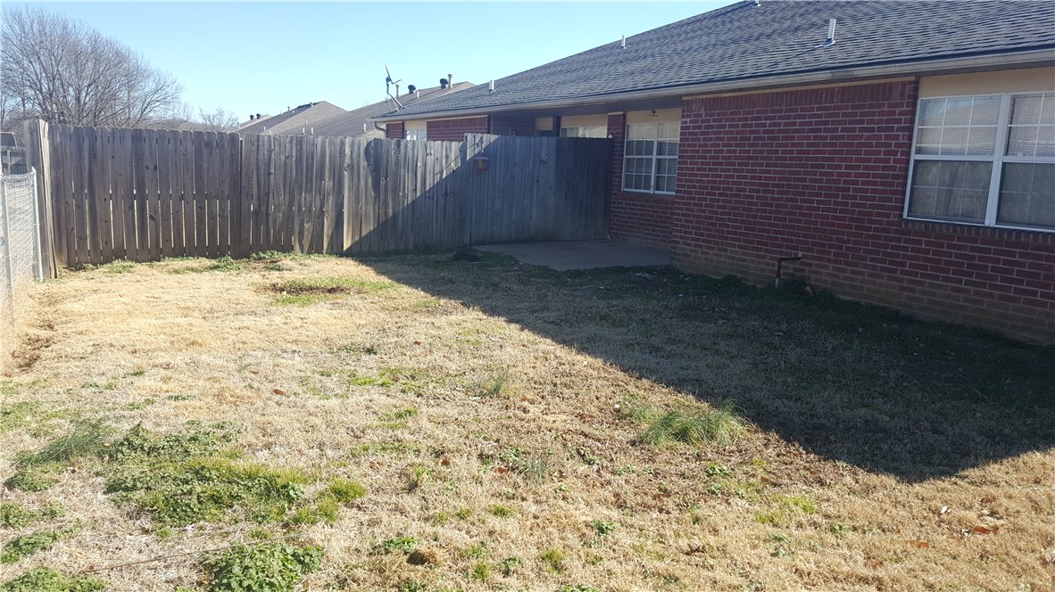 Holly Gardens-Bentonville - Residential Lease