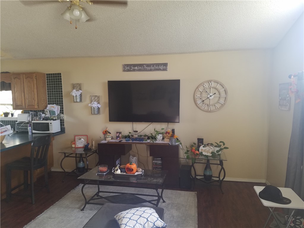 Henry Hills Add Ph 2 Rogers - Residential Lease