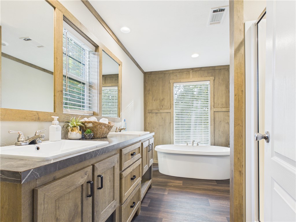 Pine Meadows Sub Div - Residential