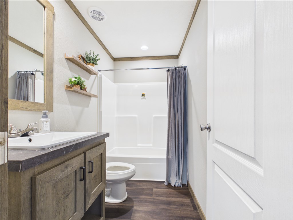 Pine Meadows Sub Div - Residential