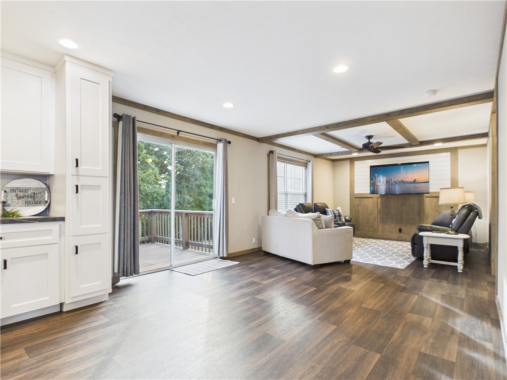 Pine Meadows Sub Div - Residential