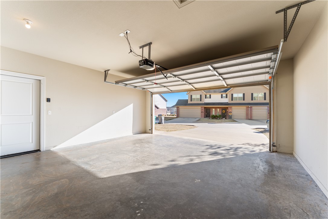 Shadowbrooke At The Peaks ll Hpr Rogers - Residential