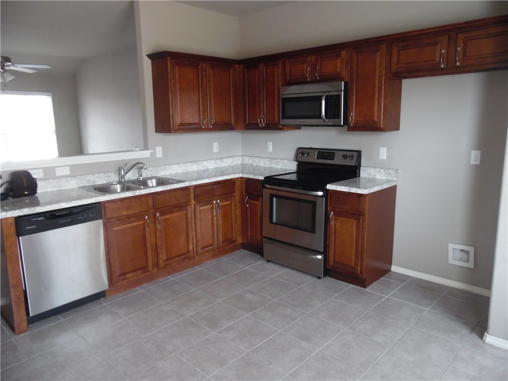 Morningside Sub Ph I - Residential Lease