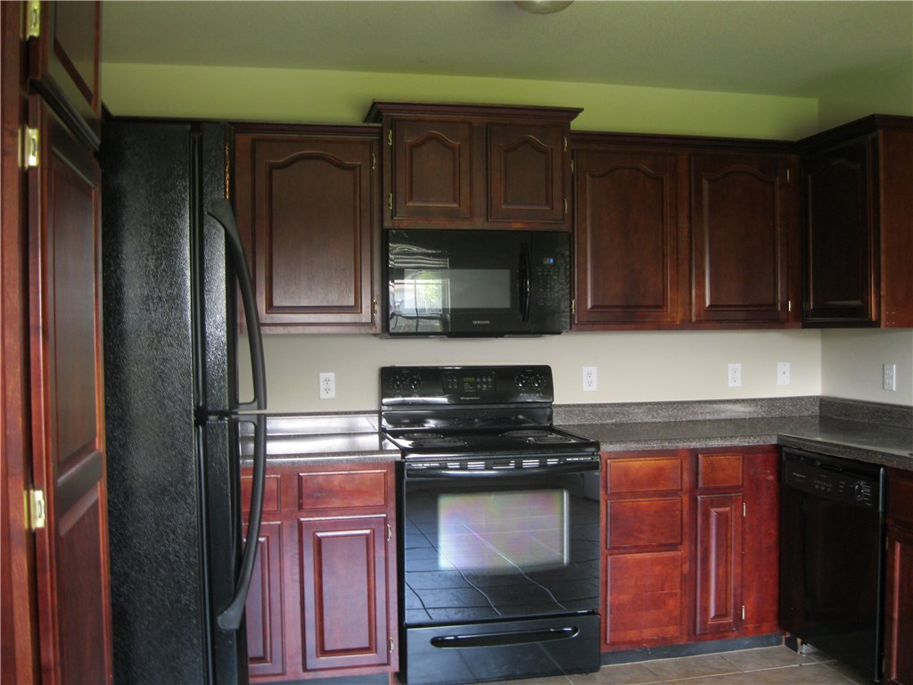 Standing Oaks - Residential Lease
