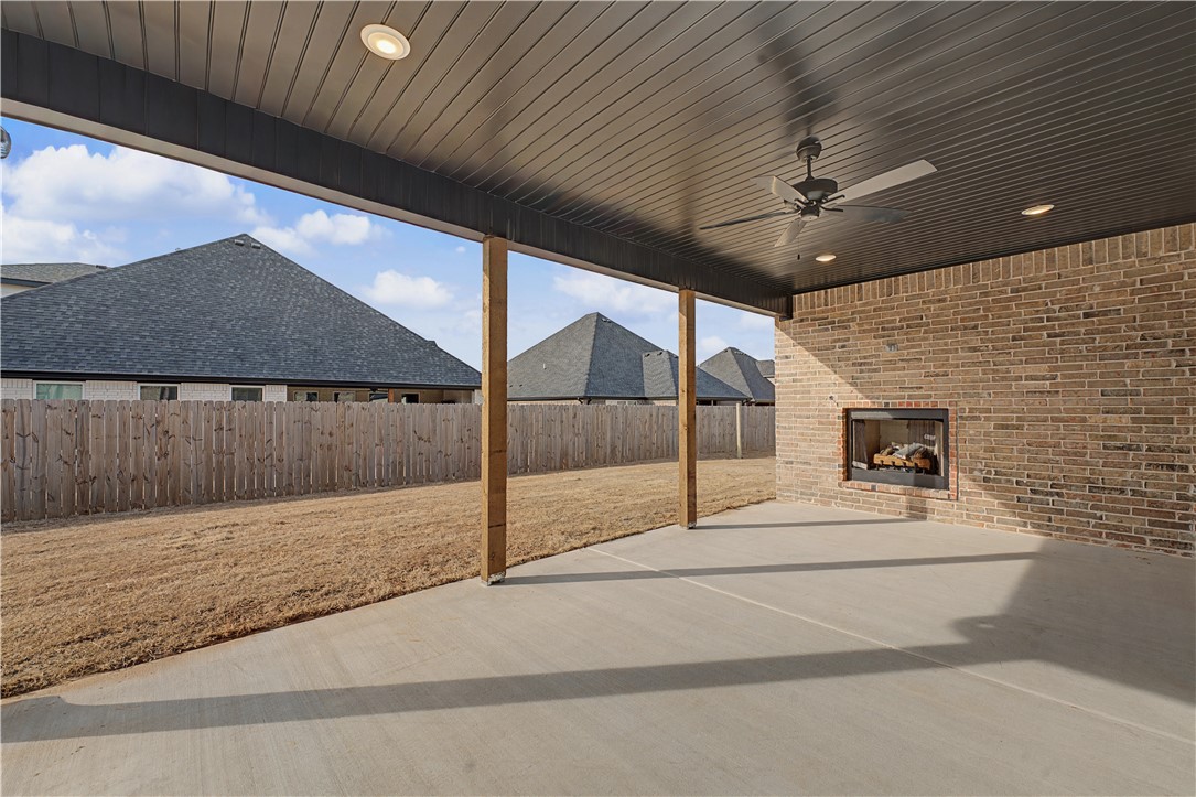 MAPLE ESTATES PH III-CENTERTON - Residential