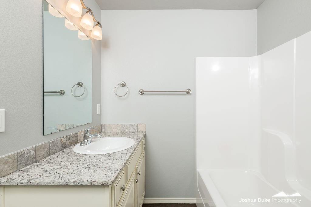 Rupple Mdws - Residential Lease