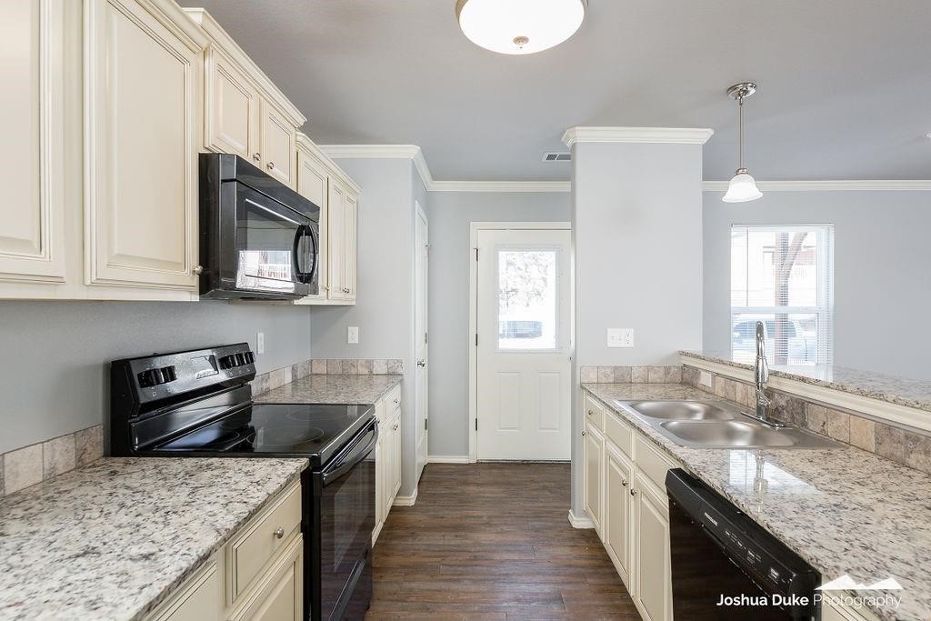 Rupple Mdws - Residential Lease