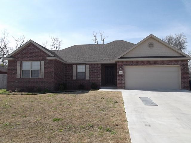 This is an awesome rental with great finishes! Custom cabinets, granite counters, tiled shower, and an open floor plan! Close to everything you need. No washer, dryer, or refrigerator.