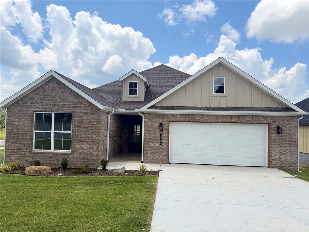 New construction on a corner lot in a cul-de-sac! This 4-bedroom, 2-bath home offers 1,995 sqft, a 2-car garage, and a covered back deck perfect for outdoor enjoyment. Conveniently located just 0.5 miles from the Siloam Springs Aquatic Center, 4 minutes from John Brown University, and 10 minutes from the Illinois River. Enjoy the benefits of a new home with easy access to recreation, schools, shopping, and dining.