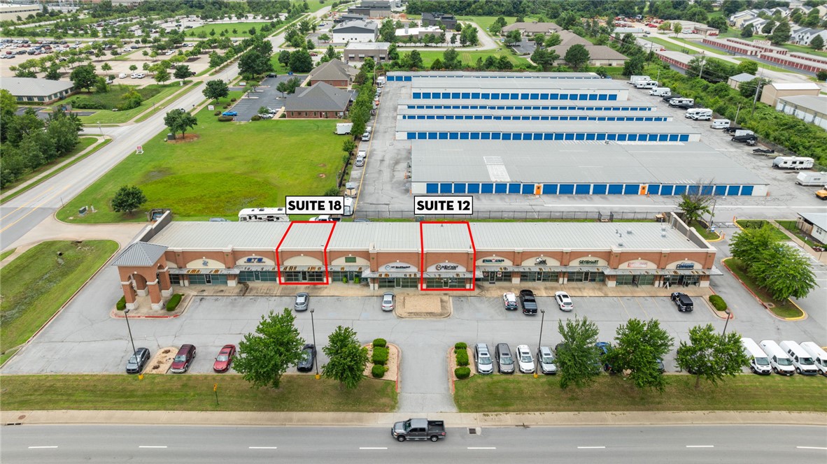 Position your business in one of Bentonville's most established commercial corridors. Located across from Bentonville High School and minutes from the new Walmart Home Office, this retail center offers outstanding convenience for your customers.

Exceptional visibility with a strong mix of neighboring businesses.
Reception area, private exam rooms, & open workspace.
Near Bentonville High School, Haas Hall, Walmart Home Office, Sam's Club HQ, and Northwest Medical Hospital.
At a lighted intersection (18,000 cars per day) with easy access to S Walton Blvd & I-49.