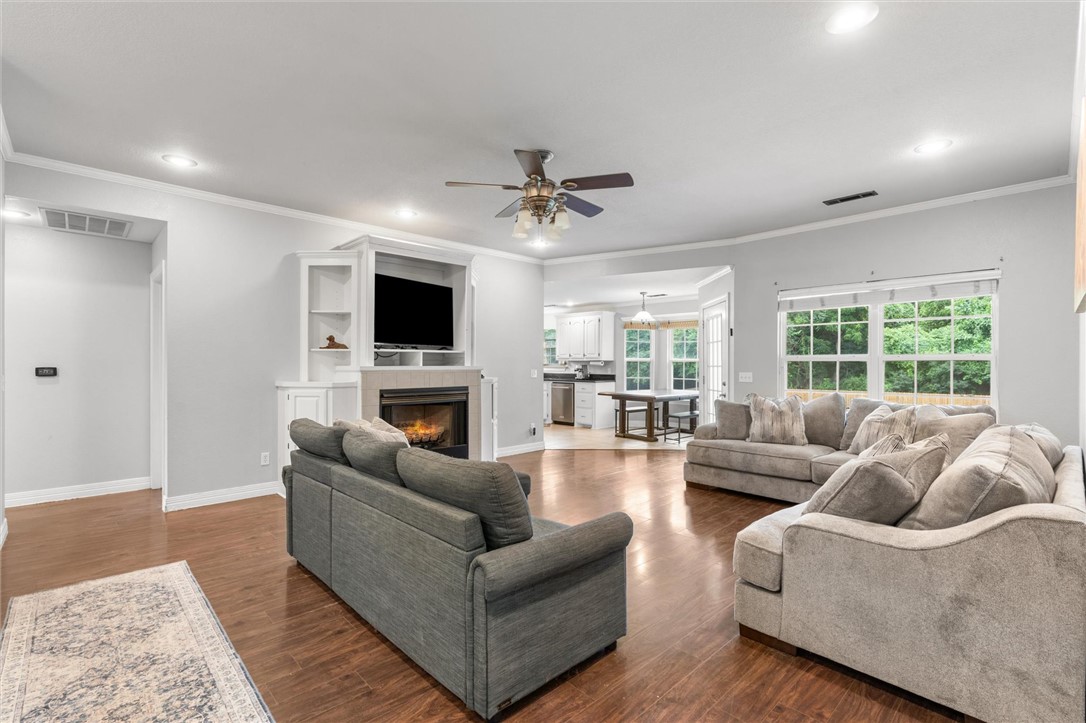 Weston Hills Ph Ii Cave Spgs - Residential