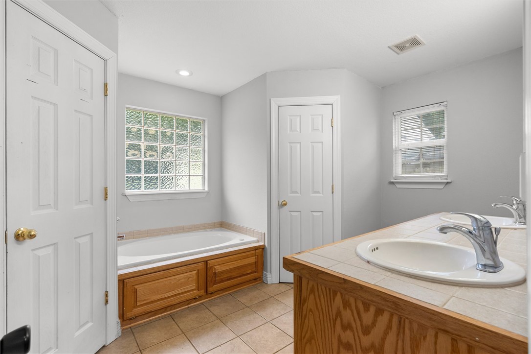 Weston Hills Ph Ii Cave Spgs - Residential