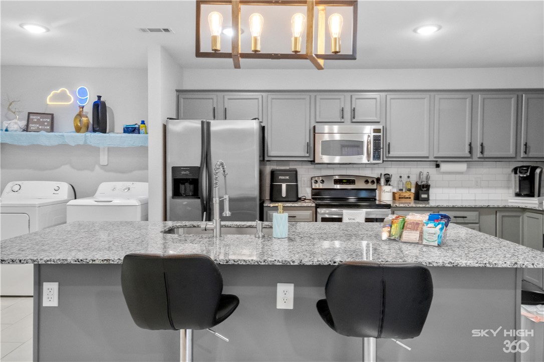 Cedarpoint Sub - Residential Lease