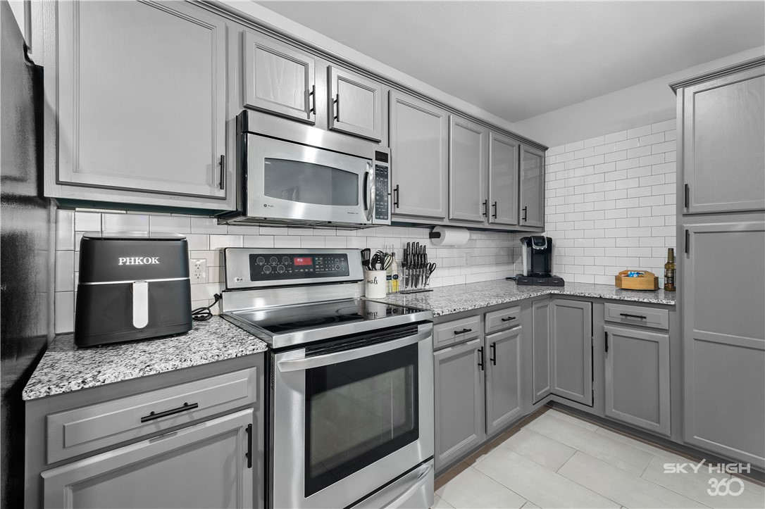 Cedarpoint Sub - Residential Lease