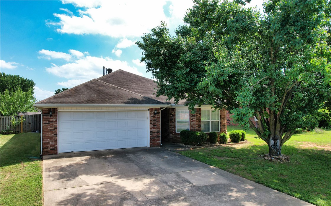 Carriage Square Sub Bentonville - Residential