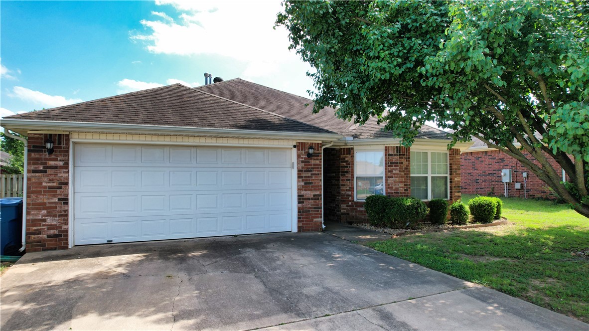 Carriage Square Sub Bentonville - Residential