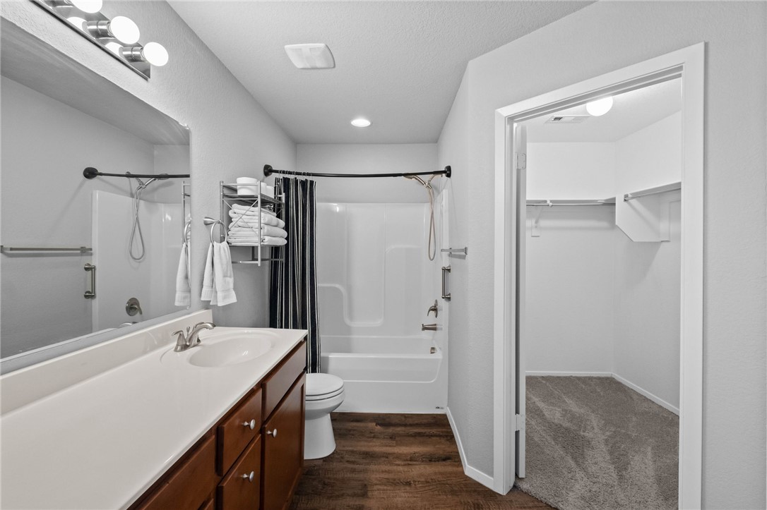 Park Meadows Ph I - Residential Lease