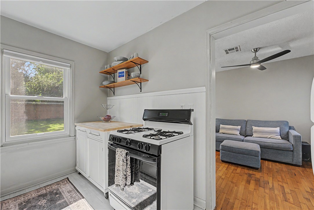 Ralph Jones Sub Siloam Spgs - Residential