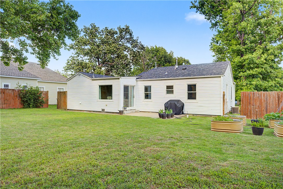 Ralph Jones Sub Siloam Spgs - Residential