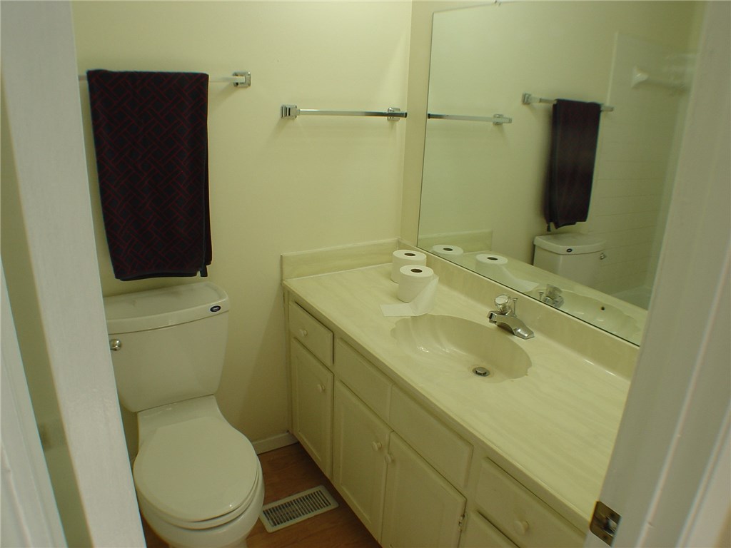 Townhouse Tct 3 A/K/A Drake Court Bvv - Residential Lease