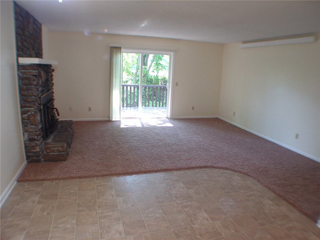 Townhouse Tct 3 A/K/A Drake Court Bvv - Residential Lease